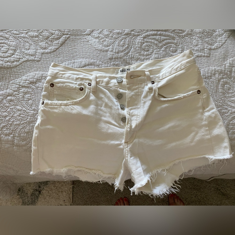 Agolde—-Off white jean shorts lightly used (1 season)